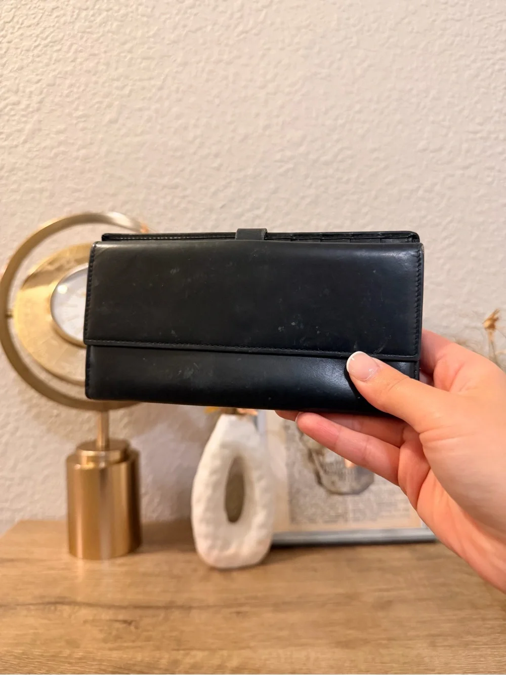 Vintage Gucci black leather wallet gunmetal silver buckle